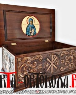 racla sculptata si pictata